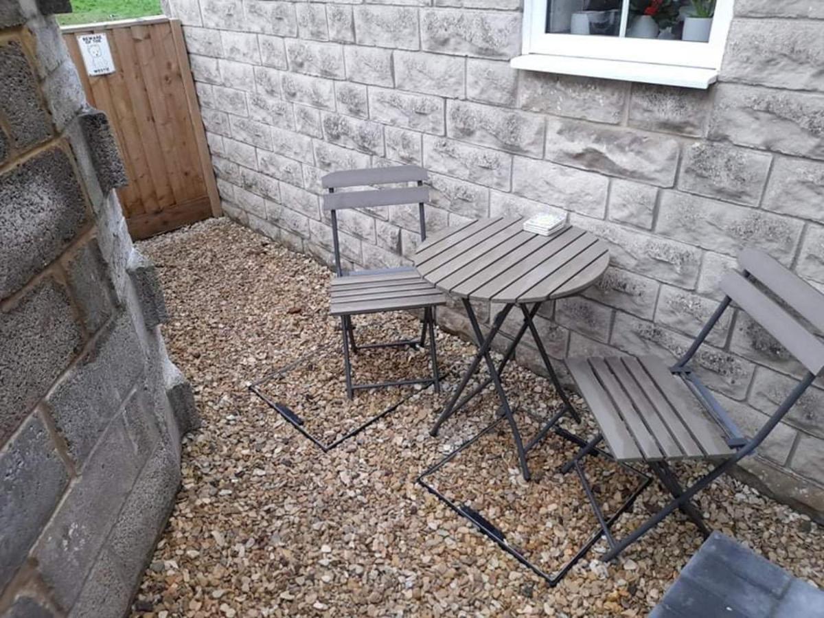 Outstanding Modern 1-Bed House In Chippenham Chippenham (Wiltshire) Zewnętrze zdjęcie